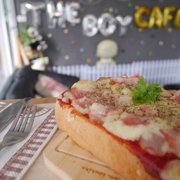 The Boy Cafe'