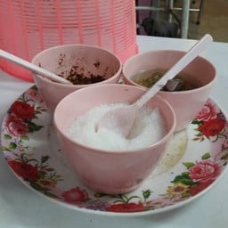 โต ราดหน้า