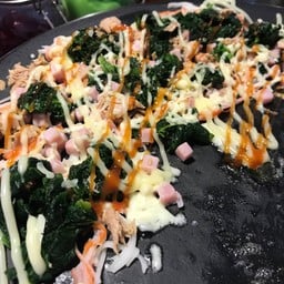 Crepe Shock (ชาร์โคลเครป) ตลาดหัวมุม