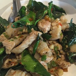 หมูผัดพริกขี้หนู