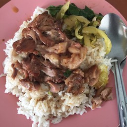 ก๋วยเตี๋ยว-ข้าวขาหมูตลาดสด