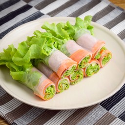 สลัดไส้แฮมหมู