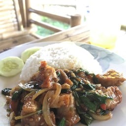 ก๋วยเตี๋ยวกระดูกหมู บ่อเคย