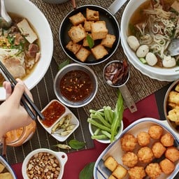 ก๋วยเตี๋ยวและลูกชิ้นมิตรสัมพันธ์ ของอร่อยเมืองอุบล