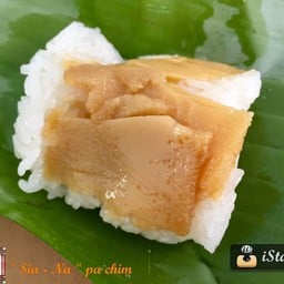 ร้านจี้อร ข้าวเหนียวหน้าต่างๆ