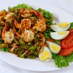 ยำถั่วพลูกุ้งสด