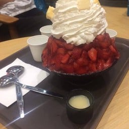 Strawberry Bingsoo