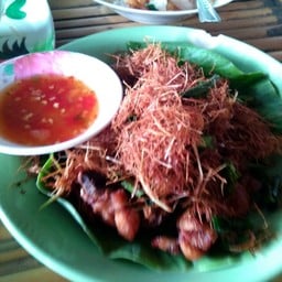 อร่อยดี เค็มๆมันๆ ให้เยอะมาก จานนี้ 80 บาท