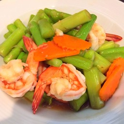 หน่อไม้ฝรั่งผัดกุ้ง