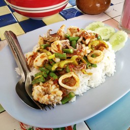 อาหารตามสั่งลาบ หน้านิยมชัย