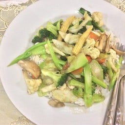 ร้านข้าวป้านิดใต้ตึกสุขุมวิท สวีท