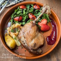 Duck Confit with Raspberry Sauce