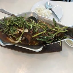 ปลาช่อนทอดแป๊ะซะ