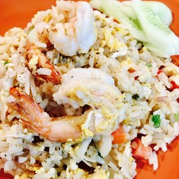ข้าวผัดกุ้ง ข้าวนิ่มกำลังดี กุ้งตัวโต