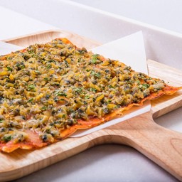 หอยลายผัดเนยกระเทียม