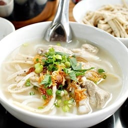 ข้าวเปียกเส้นนาคา สาขาตลาดเจ้าฟ้าวาไรตี้