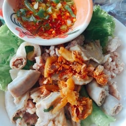ก๋วยเตี๋ยวต้มยำนายเที่ยงเจ้าเก่า