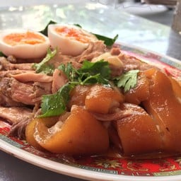 ขาหมู ต้นถนนสวนพลู