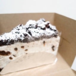 Brownie Cheesecake (125THB) 