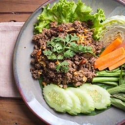 Northern spicy minced pork salad