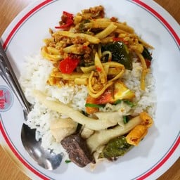 ข้าวแกงศรีเผือก