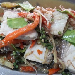 เนื้อปลากะพงผัดฉ่า