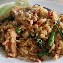 กะเพราหมูสับคลุกข้าว