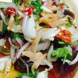 ยำไข่เยี่ยวม้า