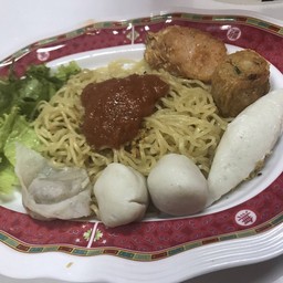 บะหมี่ทรงเครื่อง