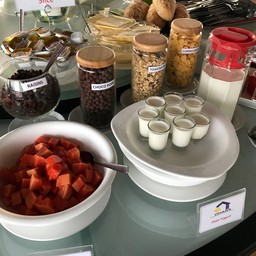 Damrey Restraurant and Spa