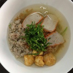 ก๋วยเตึ๋ยวสุโขทัยน้ำ