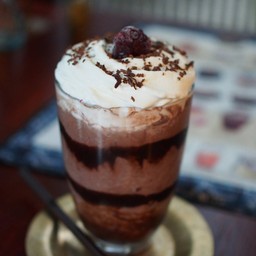 Chocolate frappe with wildberries
