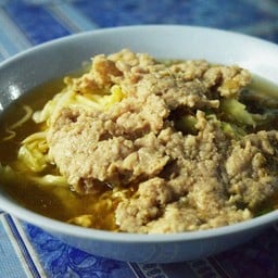 ข้าวต้มซี่โครงหมู  ตลาดย่าโม
