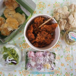 ตาสว่าง ขนมหวาน ตลาดน้ำบ้านศาลาดิน