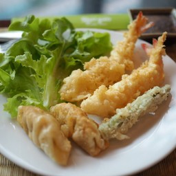 เกี๊ยวซ่า เทมปุระ