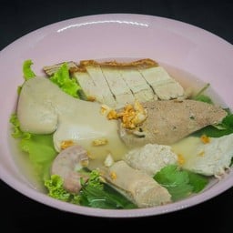 เกาเหลาเลือดหมู