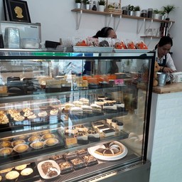 เจ้าของร้านบริการเองเลย เก่ง+น่ารักมาก