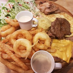 ปกติชอบหอมทอดมาก ร้านนี้ดีนะ แป้งกรอบ หอมใหญ่