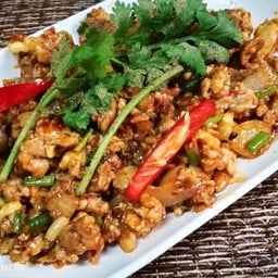 หมูสับผัดไข่เค็ม