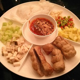 แหนมเนือง