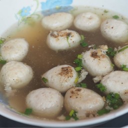 ลูกชิ้นน้ำใส