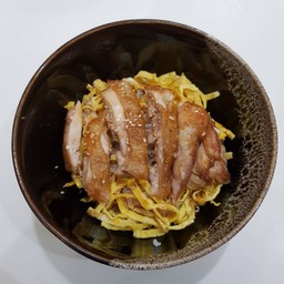 ข้าวหน้าไก่ราดไข่