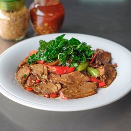 เนื้อเป็ดกะเพรากรอบ