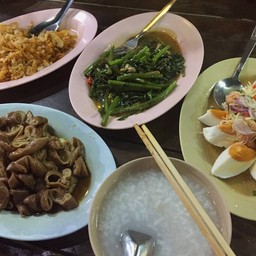 ร้านกันเอง