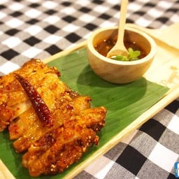 หมูร้องไห้