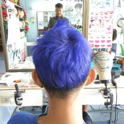 สีน้ำเงินสวยๆ