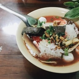 ก๋วยเตี๋ยวน้ำตก