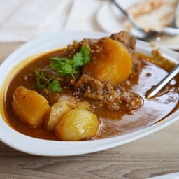 แกงมัสมั่นซี่โครงหมู