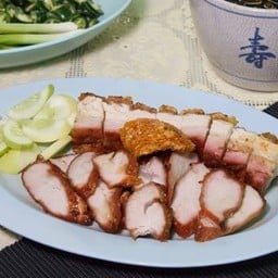 หมูแดง - หมูกรอบเปล่า  ชุดละ