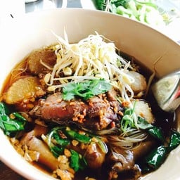 ก๋วยเตี๋ยวไก่มะระสิงหนคร